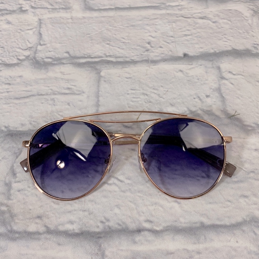 American Eagle aviation sunglasses Gold frame with blue tint lens